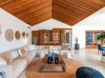 Luxury 4 bedroom holiday villa with private pool in Algarve Portugal (PV3008)