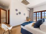Luxury 4 bedroom holiday villa with private pool in Algarve Portugal (PV3008)
