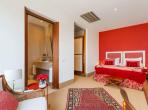 Luxury 4 bedroom holiday villa with private pool in Algarve Portugal (PV3008)