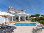 Luxury 3 bedroom holiday villa with private pool in Algarve Portugal (PV3010)