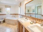 Luxury 3 bedroom holiday villa with private pool in Algarve Portugal (PV3010)