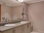 Luxury 6 bedroom holiday villa with private pool in Algarve Portugal (PV3013)
