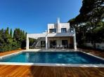Luxury 4 bedroom holiday villa with private pool in Algarve Portugal (PV3014)