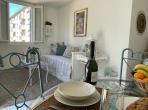 Well-appointed apartment in central Carcassonne (CARC121)