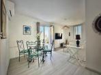 Well-appointed apartment in central Carcassonne (CARC121)