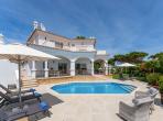Luxury 3 bedroom holiday villa with private pool in Algarve Portugal (PV3010)
