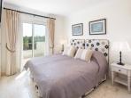 Luxury 3 bedroom holiday villa with private pool in Algarve Portugal (PV3010)