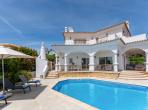 Luxury 3 bedroom holiday villa with private pool in Algarve Portugal (PV3010)