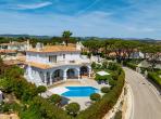 Luxury 3 bedroom holiday villa with private pool in Algarve Portugal (PV3010)