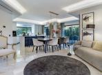 Luxury 5 bedroom holiday villa with private pool in Algarve Portugal (PV3011)