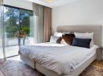 Luxury 5 bedroom holiday villa with private pool in Algarve Portugal (PV3011)