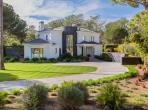 Luxury 5 bedroom holiday villa with private pool in Algarve Portugal (PV3011)