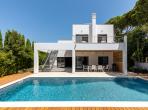 Luxury 4 bedroom holiday villa with private pool in Algarve Portugal (PV3014)