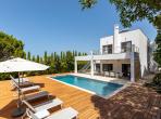 Luxury 4 bedroom holiday villa with private pool in Algarve Portugal (PV3014)