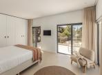 Luxury 4 bedroom holiday villa with private pool in Algarve Portugal (PV3014)