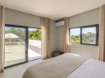 Luxury 4 bedroom holiday villa with private pool in Algarve Portugal (PV3014)
