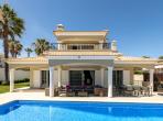Luxury 4 bedroom holiday villa with private pool in Algarve Portugal (PV3015)