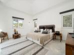 Luxury 4 bedroom holiday villa with private pool in Algarve Portugal (PV3016)