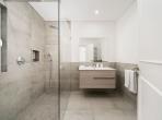 Luxury 4 bedroom holiday villa with private pool in Algarve Portugal (PV3016)