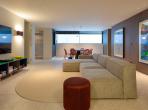 Luxury 5 bedroom holiday villa with private pool in Algarve Portugal (PV3017)