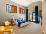 Luxury 5 bedroom holiday villa with private pool in Algarve Portugal (PV3008)