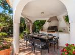 Luxury 4 bedroom holiday villa with private pool in Algarve Portugal (PV3018)