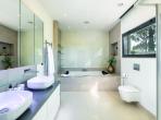 Luxury 3 bedroom holiday villa with private pool in Algarve Portugal (PV2647)