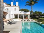 Luxury 4 bedroom holiday villa with private pool in Algarve Portugal (PV963)