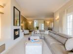 Luxury 4 bedroom holiday villa with private pool in Algarve Portugal (PV3020)