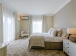 Luxury 4 bedroom holiday villa with private pool in Algarve Portugal (PV3020)