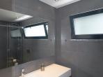 Luxury 4 bedroom holiday villa with private pool in Lisbon & coast Portugal (PV3021)