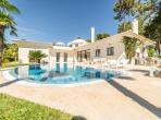Luxury 4 bedroom holiday villa with private pool in Lisbon & coast Portugal (PV3022)