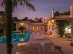 Luxury 4 bedroom holiday villa with private pool in Lisbon & coast Portugal (PV3022)