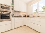 Luxury 4 bedroom holiday villa with private pool in Lisbon & coast Portugal (PV3022)