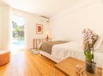 Luxury 4 bedroom holiday villa with private pool in Lisbon & coast Portugal (PV3022)