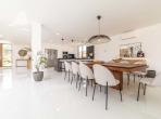 Luxury 4 bedroom holiday villa with private pool in Lisbon & coast Portugal (PV3023)