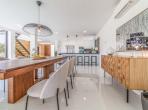 Luxury 4 bedroom holiday villa with private pool in Lisbon & coast Portugal (PV3023)