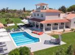 Luxury 6 bedroom holiday villa with private pool in Algarve Portugal (PV3025)