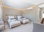 Luxury 6 bedroom holiday villa with private pool in Algarve Portugal (PV3025)