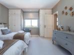 Luxury 6 bedroom holiday villa with private pool in Algarve Portugal (PV3025)