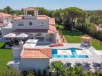 Luxury 6 bedroom holiday villa with private pool in Algarve Portugal (PV3025)