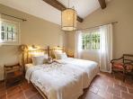 Luxury 4 bedroom holiday villa with private pool in Cote d'Azur France (PV3026)