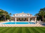 Luxury 6 bedroom holiday villa with private pool in Algarve Portugal (PV3027)