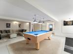 Luxury 6 bedroom holiday villa with private pool in Algarve Portugal (PV3027)