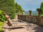 Magnificent XVIth century château. Saltwater pool. Walking distance to shops etc. 6 bedrooms to sleep 12 guests (UZES118GN)