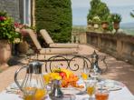 Magnificent XVIth century château. Saltwater pool. Walking distance to shops etc. 6 bedrooms to sleep 12 guests (UZES118GN)