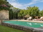 Magnificent XVIth century château. Saltwater pool. Walking distance to shops etc. 6 bedrooms to sleep 12 guests (UZES118GN)