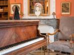 Magnificent XVIth century château. Saltwater pool. Walking distance to shops etc. 6 bedrooms to sleep 12 guests (UZES118GN)