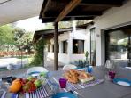 Contemporary villa with exotic garden, pool and jacuzzi. 5 bedrooms to sleep 11 (MONT194GN)