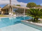 Luxury Villa with Indoor & Outdoor Pools near Montpellier. 6 bedrooms to sleep 12 (MONT193GN)